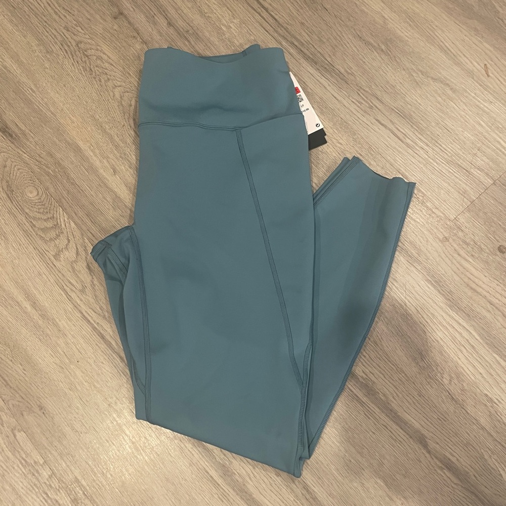 NEW Nike Leggings